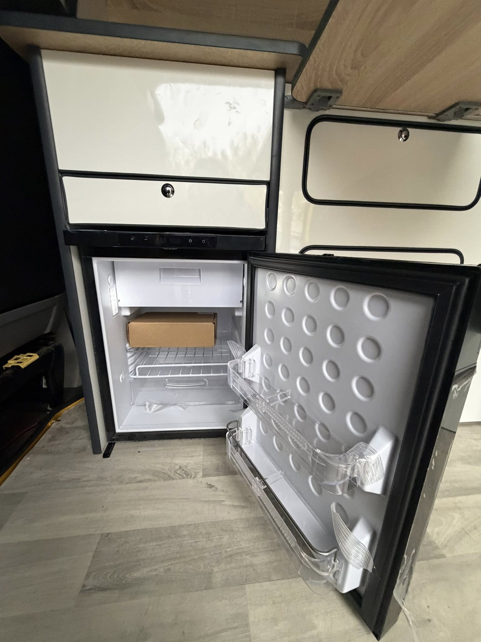 VW Transporter T6 Camper Van – 2016 – 2 Berth