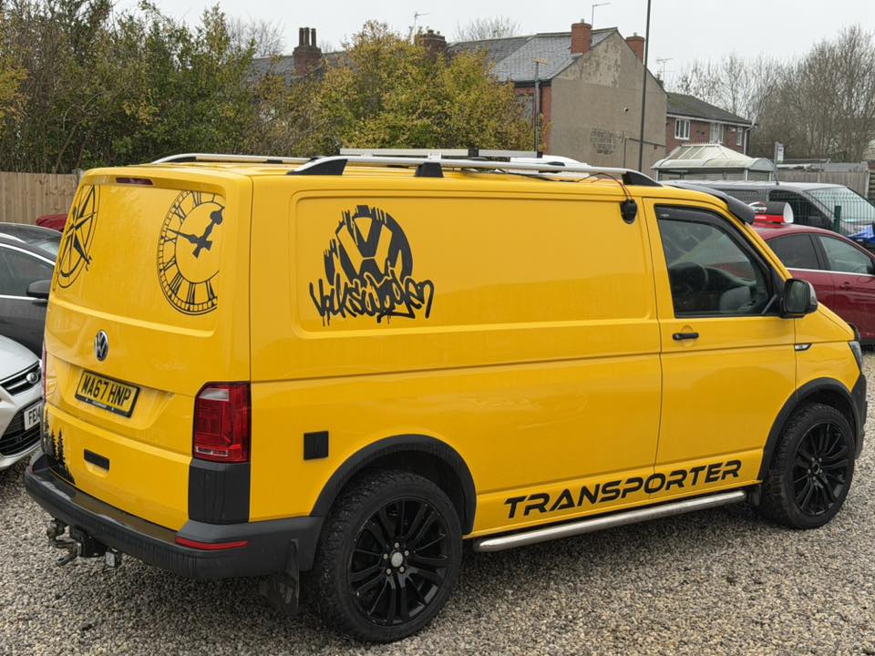 VW Transporter T6 Camper Van – 2016 – 2 Berth