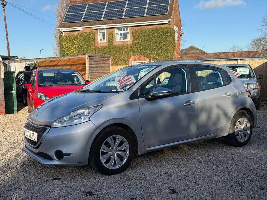 Peugeot 208 Access Plus 1.0 – 2013